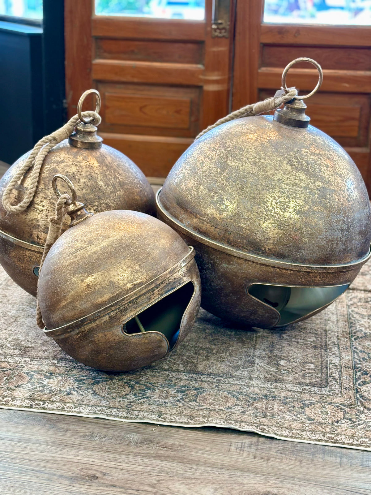 S/3 Jumbo Bells
