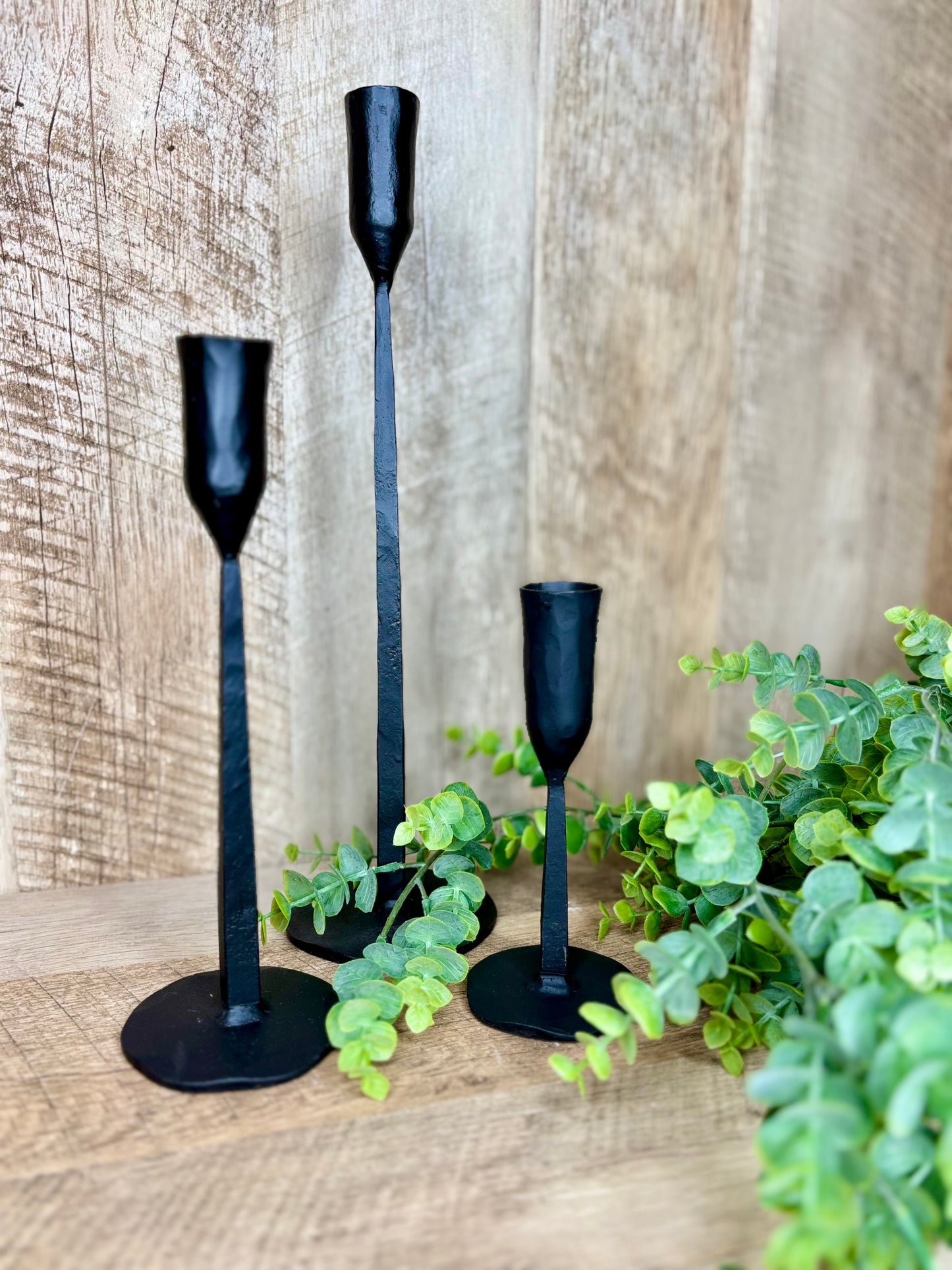 S/3 Iron Candle Holder