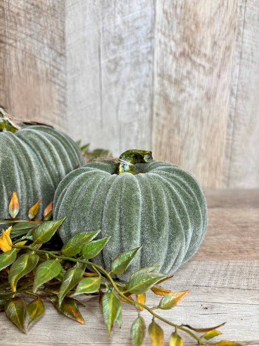 4.5"W VELVET PUMPKINS