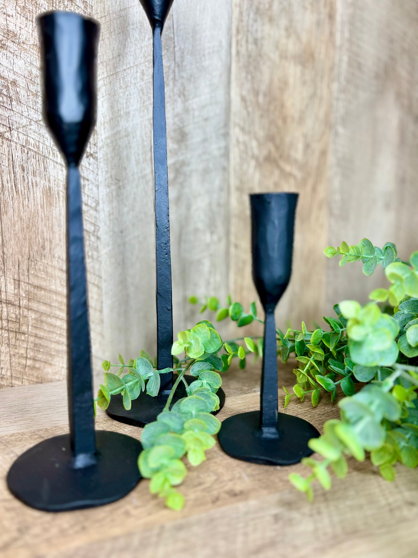 S/3 Iron Candle Holder
