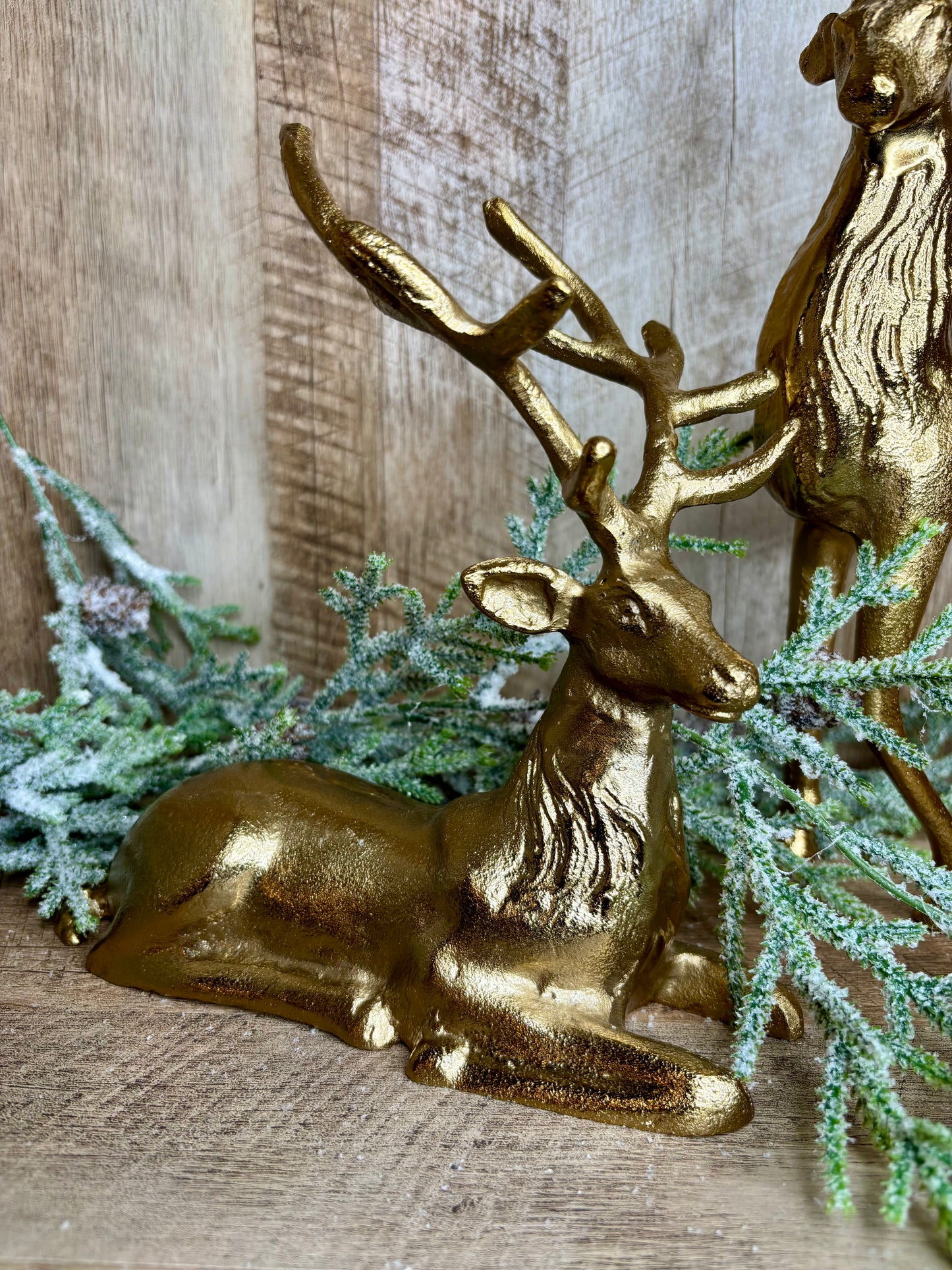 8.5" GOLD LAYING REINDEER