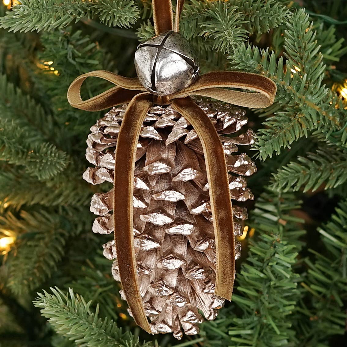 Gold Blossom Pinecone
